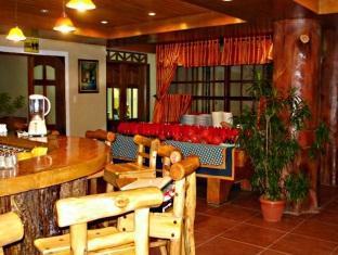 White Beach Resort Bar & Restaurant Puerto Galera Exterior foto